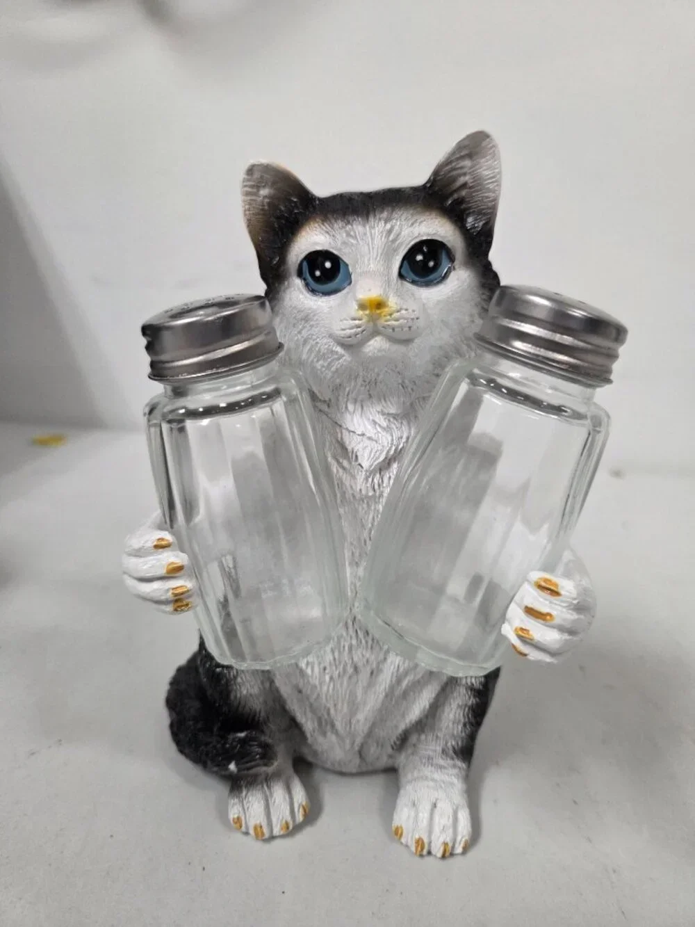 Brand New in Box Cat Salt & Pepper Shaker Holder